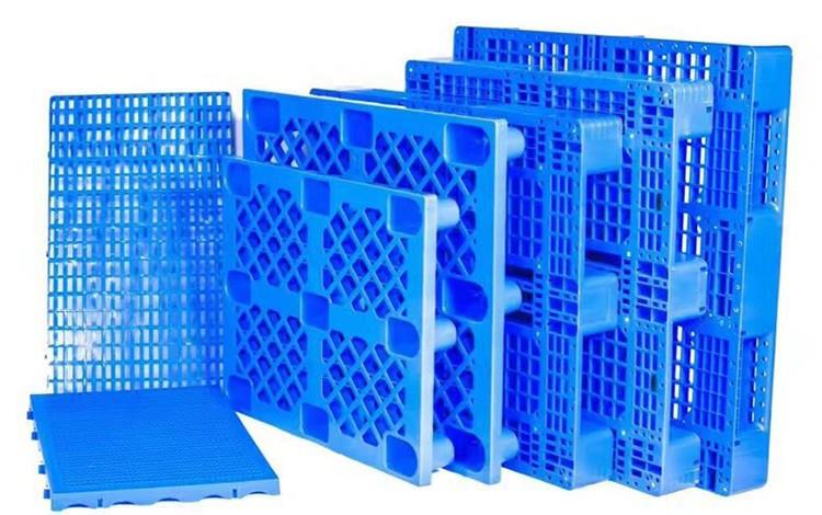 Reusable & Rackable HDPE Pallets